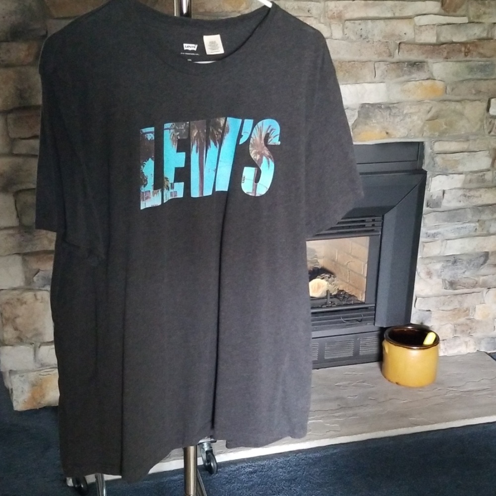 Levi's Tshirt